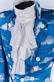 The video introduced a new image for sheila e., dressed in a brocaded cloud jacket that harkened back to prince's cloud suit from his contemporaneously (1985) released video raspeberry beret. Pin On Raspberry Beret