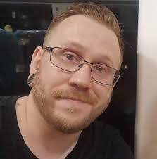 Luke Barter's Instagram, Twitter & Facebook