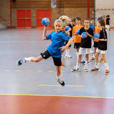 Verbe qui s'utilise avec un complément d'objet indirect (coi). A Quel Age Mettre Son Enfant Au Handball