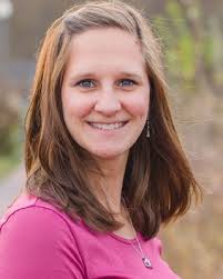 Theresa Ewing's Instagram, Twitter & Facebook