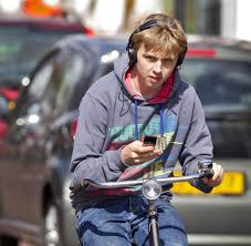 Fahrrad Verkehrsregeln Handy Verboten Suff Erst Ab 1 6 Promille Strafbar Welt