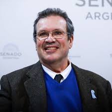 Ex Ministro de Cultura K: como los punks con Thatcher, esta crisis de Milei  producirá nuevas expresiones culturales