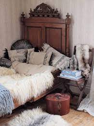 31 Bohemian Style Bedroom Interior Design Bohemian Style Bedrooms Bohemian Bedroom Diy Bohemian Bedroom Decor