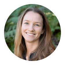 Mariana Mayer's Instagram, Twitter & Facebook