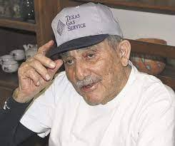 Theresa Maes's Instagram, Twitter & Facebook