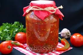 салат из огурцов с петрушкой и чесноком на зиму Tomaty S Petrushkoj Na Zimu Recept V 2020 G Pomidory Recepty I Sousy