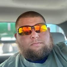 Gotta be a better way to load bales I've got about 50 to load and already  lost my damn mind