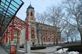 Or the feminine forms la or la and the plural form li.the italian word lo/la/li means the.an example is lo monaco, which means the monk.a similar surname is la monica, meaning the nun. Ellis Island