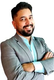 Gabe Higgins's Instagram, Twitter & Facebook