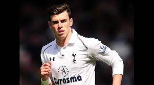 Browse 38,821 gareth bale stock photos and images available, or start a new search to explore more stock photos and images. Gareth Bale Young Photo The Bale Tale Proof Of A Magic Youth Academy Six Balls Between Us His Parents Were Not Connected With Football Ipongmerkurius
