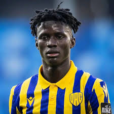 The Gambia U20 team this morning received 5 Million Dalasi from His  Excellency President Adama Barrow at State House.