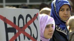 Hier finden sie einen überblick über alle meldungen und informationen zum thema kopftuchverbot. Muslime Sind Gegen Kopftuchverbot Politik