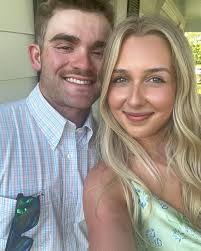 we love love!! 🤍🤍