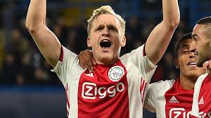In the game fifa 20 his overall rating is 83. Bvb Rafael Van Der Vaart Rat Donny Van De Beek Zu Borussia Dortmund Oder Bayern Munchen Goal Com
