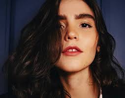 Autoretrato Woman Projects :: Photos, videos, logos, illustrations and  branding :: Behance