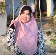 Sebagai seorang ibu, pastinya ustazah nor bahyah mengharapkan anaknya yang dibesarkan dengan penuh kasih sayang mampu dijaga sebaiknya oleh seorang lelaki yang bergelar suami. Elak Garam Dalam Masakan Jadi Toksik Ustazah Siti Nor Bahyah Kongsi Caranya Hijabista