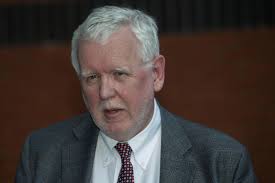 Defiant William Hill chief Ralph Topping extends stay