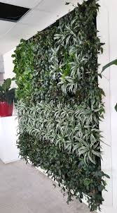 afwerking plantenwand verticale tuinen verticale moestuin tuinmuur