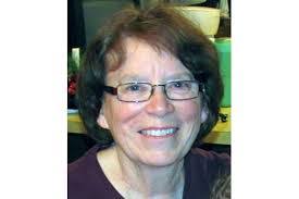 Leann Kirk's Instagram, Twitter & Facebook