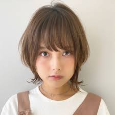 ウルフカット ネオウルフ レイヤー 大人ハイライト on instagram 御新規のお客様からよく聞くご相談が ウルフレイヤーにしたくていつものサロンにお願いしてみたけどニュアンスが伝わらずに何だかんだ違うヘアスタイルになってしまった そんなお声を多く