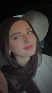 Exploring the International Connections of Saba