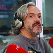 Juan Daniel Oviedo promete expandir 'Jóvenes a la U' más otros programas  educativos y laborales