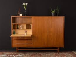 Wundervolles Highboard Aus Den 1960er Jahren Im Skandinavischen Design Korpus In Teak Furnier Mit Einem Sekretar Drei Einzimmerwohnung Inneneinrichtung Dekor