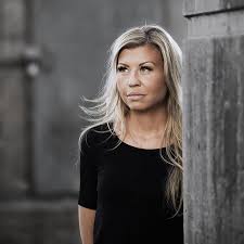 Ingela jansson i lövånger är en kvinna på 44 år. Ingela Jansson Ger Sin Berattelse I Mina Atta Ar I Kality Selma Stories