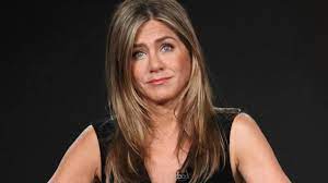 Her father is greek, and her mother was of english, irish, scottish, and italian descent. Zi4lix B4wxekm