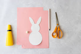 Sucht ihr nach einer ostergeschenke diy idee, die ihr selber oder auch mit kindern basteln könnt? Diy Ostergeschenk Verpackung In Hasenform Aus Papier Nahen Ard Buffet Mein Feenstaub