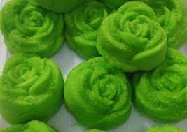 11.101 resep cake pisang ala rumahan yang mudah dan enak dari komunitas memasak terbesar dunia! Recipe Perfect 6 Bolu Kukus Mawar Lembut Tanpa Mixer