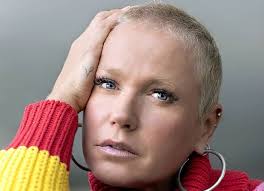 Vai começar um brilho no ar que festa tão linda você vai gostar. Xuxa Lamenta Odio Propagado Na Web Quando Apareco Sem Maquiagem Falam Nossa Como Voce Esta Velha Quem Entrevista