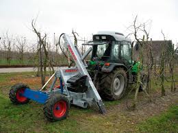 Using root pruner machine mounted to a pruner is commercial machine to trim the plant root. Arboriculture Pruning Machine Agricom Tractor Mounted Root 1 Row