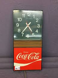 Coke Light Up Clock All Coca Cola Auction Signs Clocks Tins Glasses Vending Machine And Much More K Bid