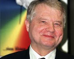 By 1983, this group of scientists and doctors, led by this time by the aforementioned montagnier discovered the. Medizin Nobelpreis Fur Die Entdecker Des Hi Virus Nzz