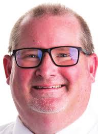 A band of brothers drives Ukraine