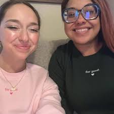 Suéter unisex de cuello redondo inspirado en Good Wicked