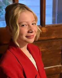 Lauren Davis (@stylist.of.hairs) · Knoxville, TN