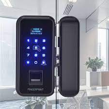 Pintu rumah ini juga hadir dengan bentuk yang modern minimalist sehingga pintu rumah anda akan tampak keren. Jual Kunci Pintu Sidik Jari Finger Print Door Lock Doorlock Terbaru Juni 2021 Blibli