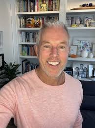 David Strah Psychotherapy, 321 N Larchmont Blvd, Ste 808, Los Angeles, CA  90004, US