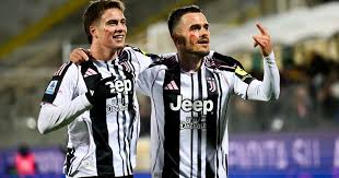 Fiorentina 1-1 Juventus: Kostic and Mandragora stunners sees spoils shared