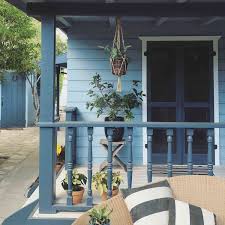 Kevin o'connor and jeff sweenor demonstrate how to assemble and install a chippendale railing for the rhode island beach house. 20 Beautiful Porch Railing Ideas