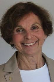 Linda Gould's Instagram, Twitter & Facebook