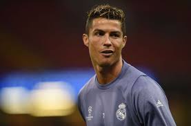 Cristiano ronaldo hates processed drinks so much, he removed coke bottles from his podium monday. Cristiano Ronaldo Fussballstar Wird Steuerbetrug In Millionenhohe Vorgeworfen Panorama Stuttgarter Zeitung