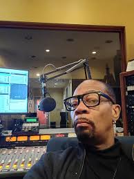 One Way featuring Al Hudson takes the spotlight at Midnight