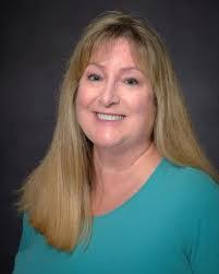 Carolyn Staats's Instagram, Twitter & Facebook