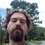 Jona Dover's Instagram, Twitter & Facebook