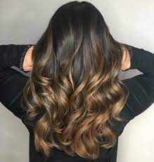 Ob sie sich für dünne, feine strähnchen wie von der sonne geküsst oder ausdrucksstarke highlights, die sofort ins auge fallen. Balayage Selber Machen So Geht Es Schritt Fur Schritt