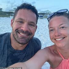 Candy Lindsay's Instagram, Twitter & Facebook