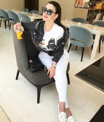 اجمل بنت عربية صاحبة الجسم الممتلئ simple fall outfits fashion outfits stylish outfits